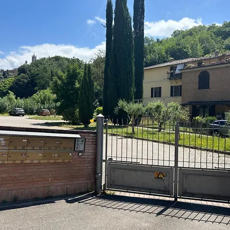Loft Vicolo Di Vallepiatta 2 Min Piazza Del Campo Con Parcheggio Siena Exterior photo