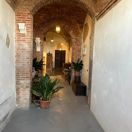 Loft Vicolo Di Vallepiatta 2 Min Piazza Del Campo Con Parcheggio Siena Exterior photo