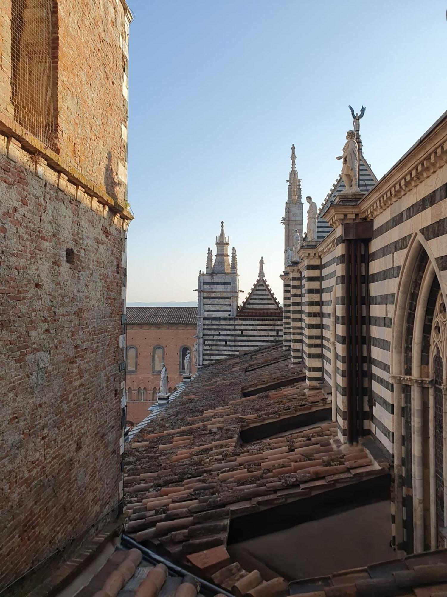 Loft Vicolo Di Vallepiatta 2 Min Piazza Del Campo Con Parcheggio Siena